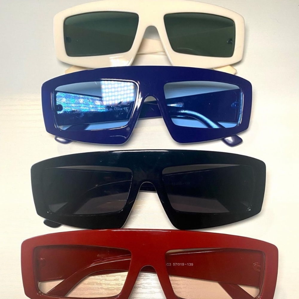 Fashion forward sunglasses 😎